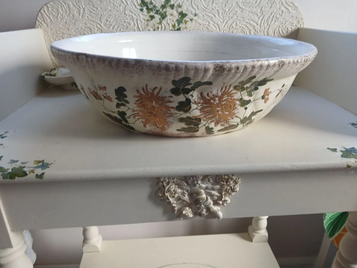 Wash hand stand and basin - Image 3