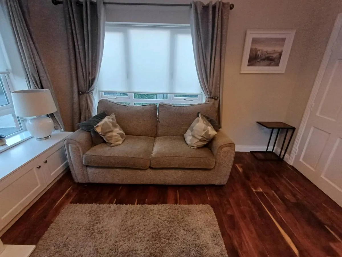 Sofa - Image 4