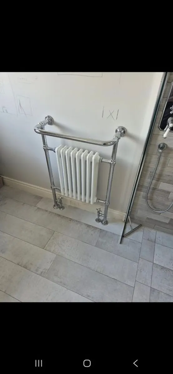 Bathroom suite for sale - Image 2