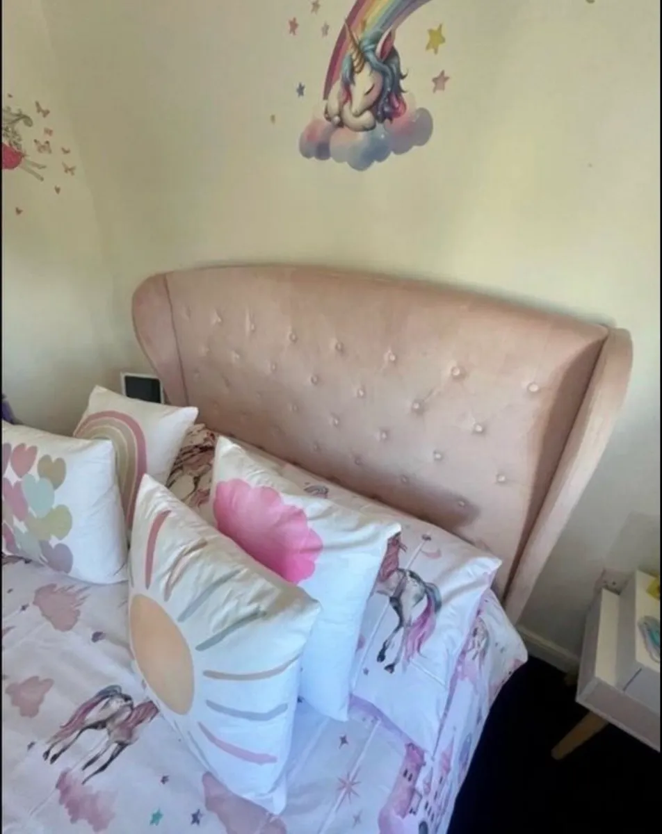 Double Bed - Image 2