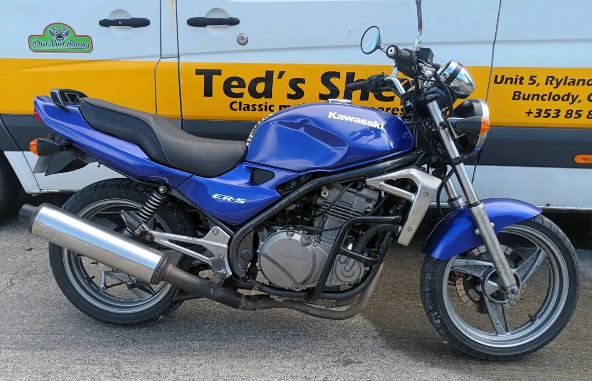 Kawasaki ER5 500cc Twin 1999 - Image 1