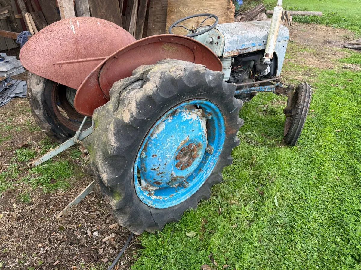 Grey Ferguson 20 Diesel - Image 3