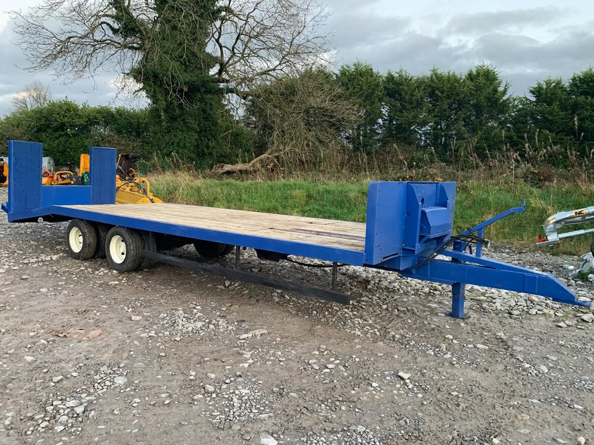 16T LOW LOADER/BALE TRAILER 27'- IN WATERFORD - Image 2