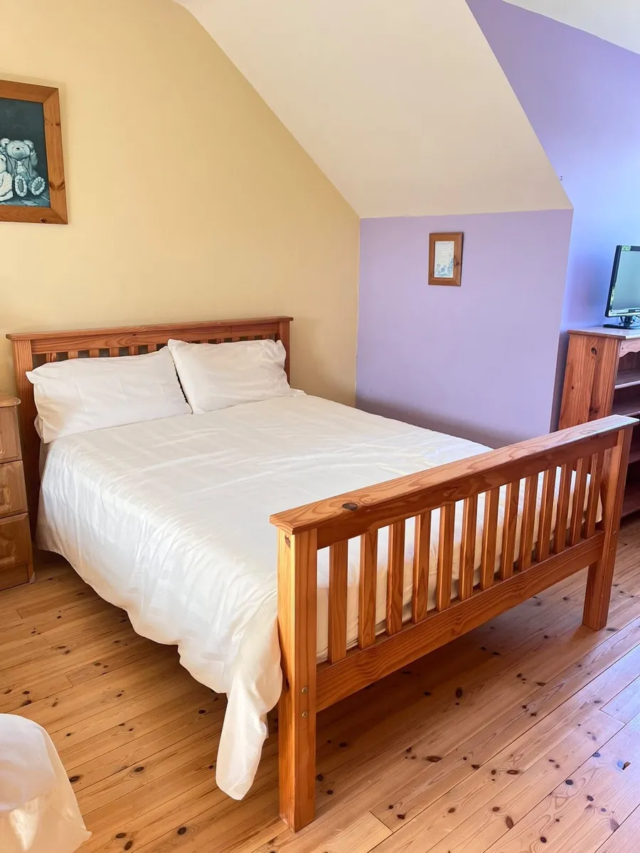4x6 Wooden Bed - Image 1