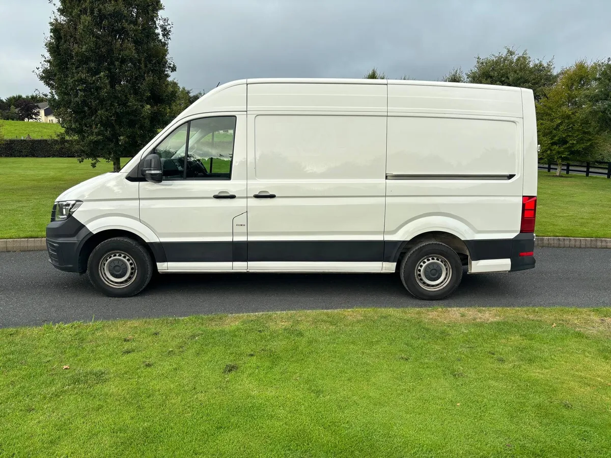 Volkswagen Crafter 2021 - Image 2