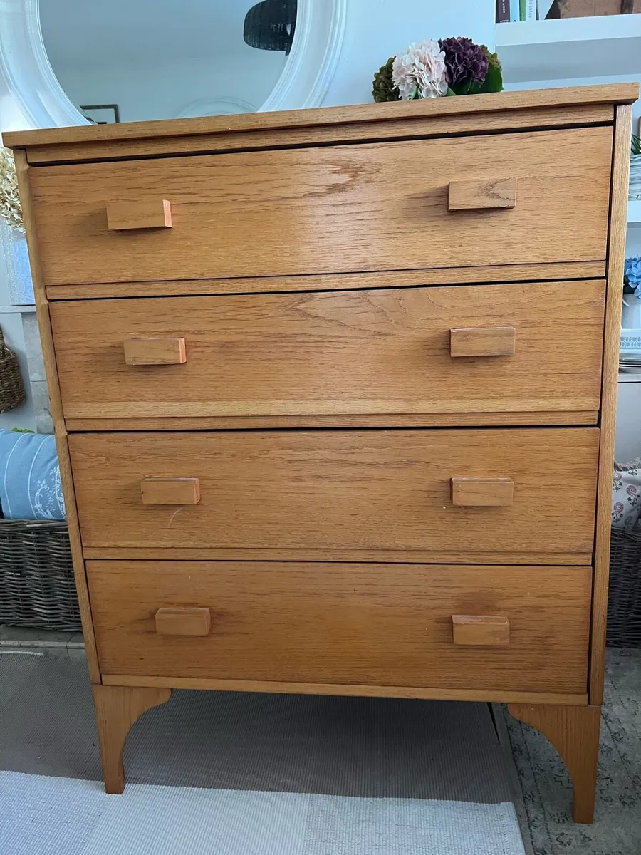 Tall vintage oak chest of drawers - Image 2