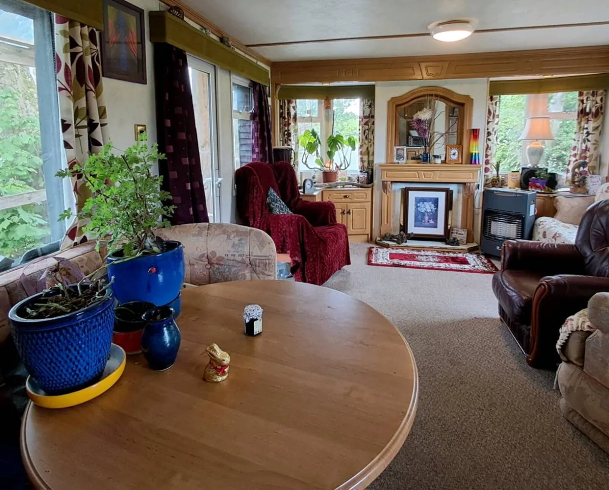 Mobile Home - Image 1