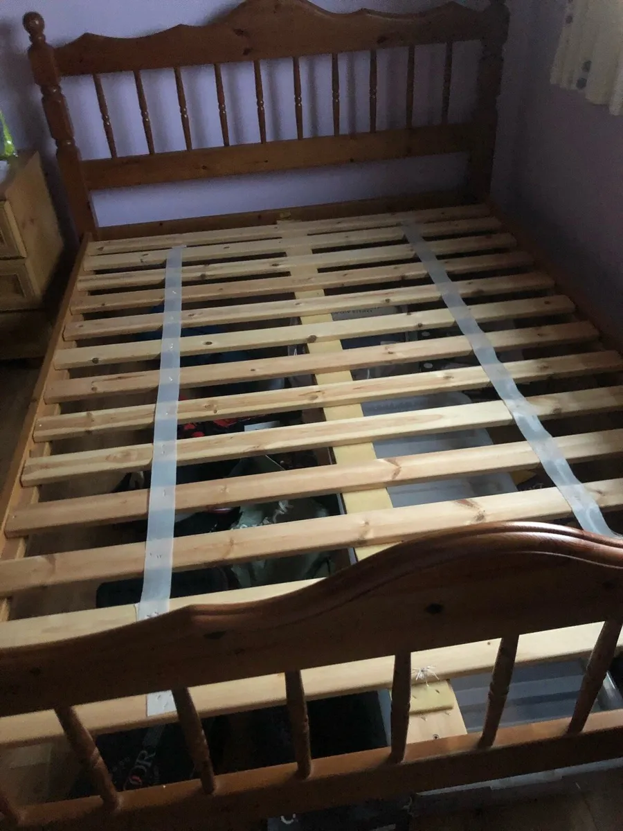 Double pine bed - Image 1