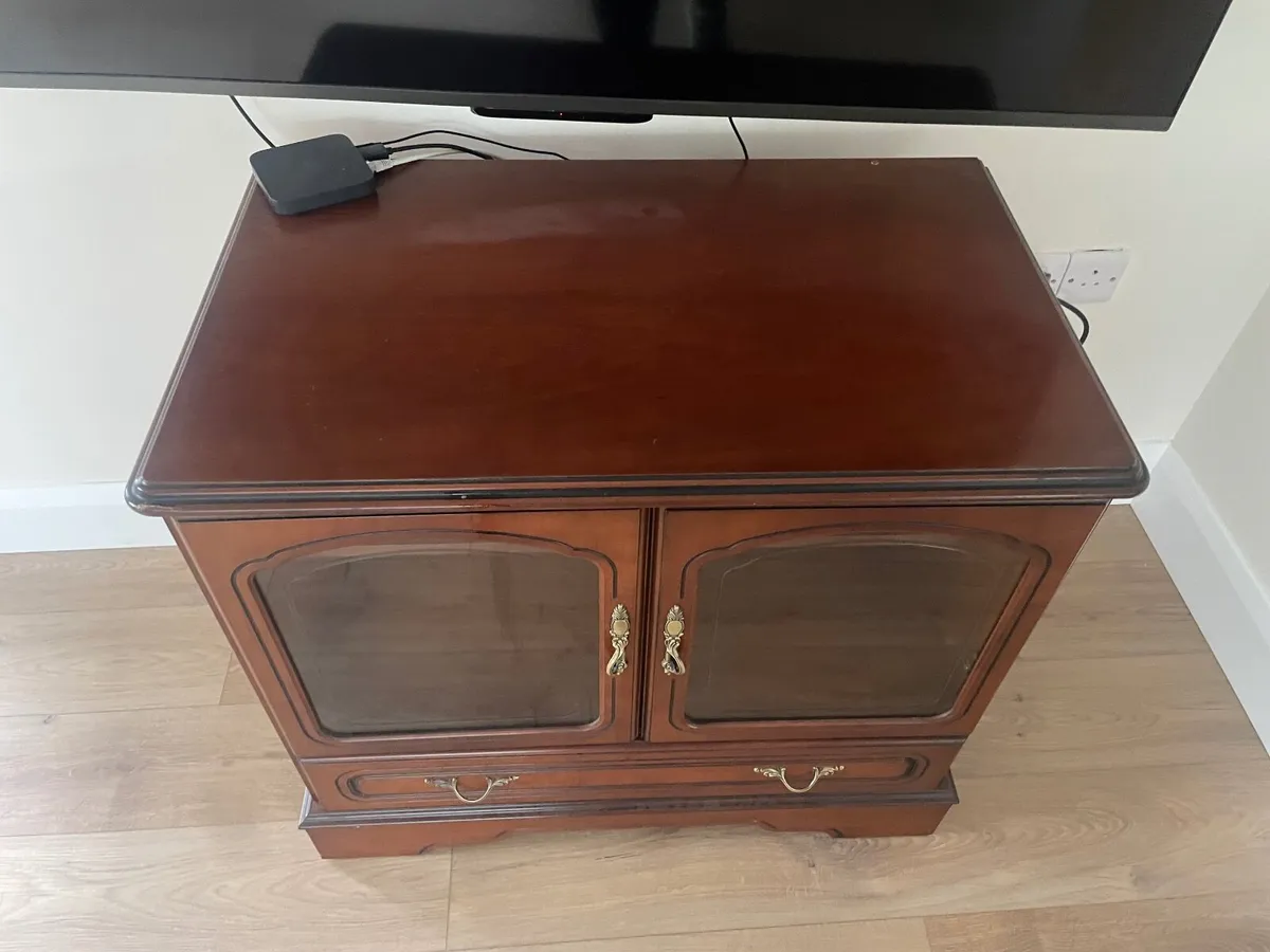 TV unit - Image 2