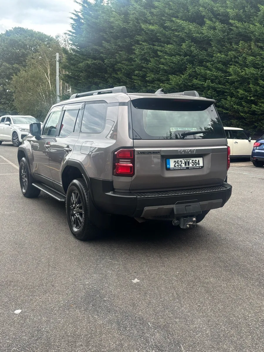 Land Cruiser - Image 4