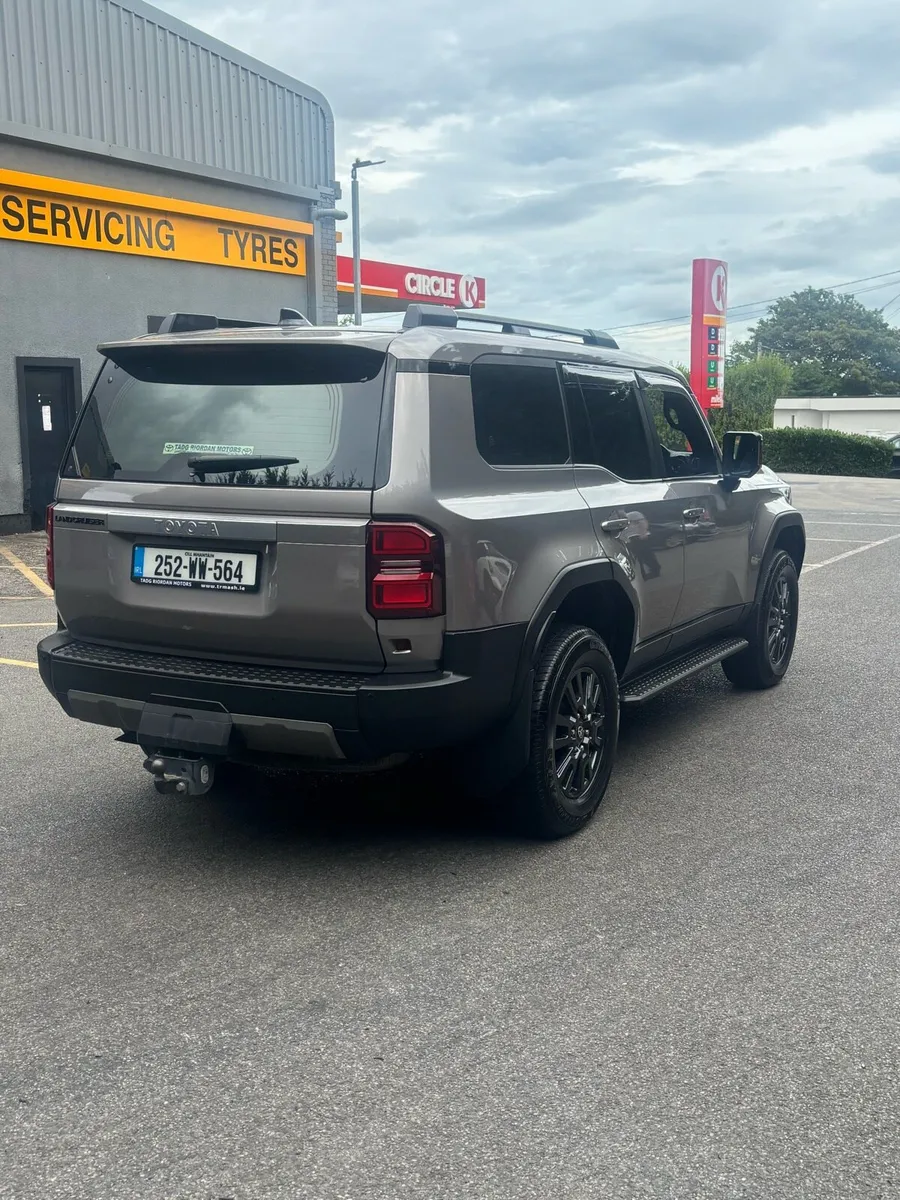 Land Cruiser - Image 3