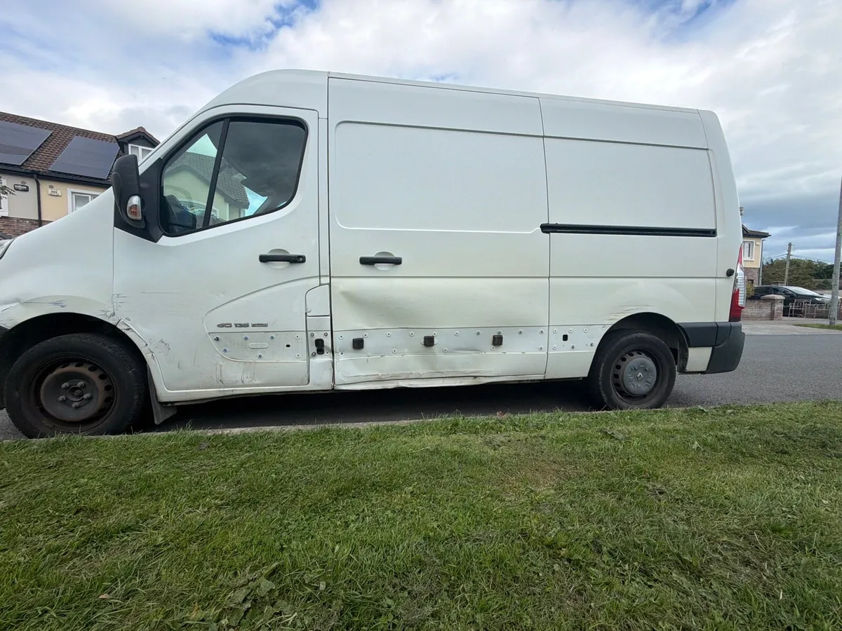 Van - Image 1