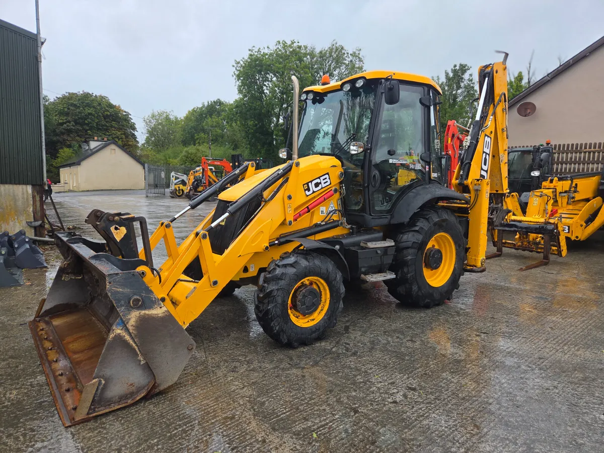 JCB  3CX  SERVO  (2016) - Image 4