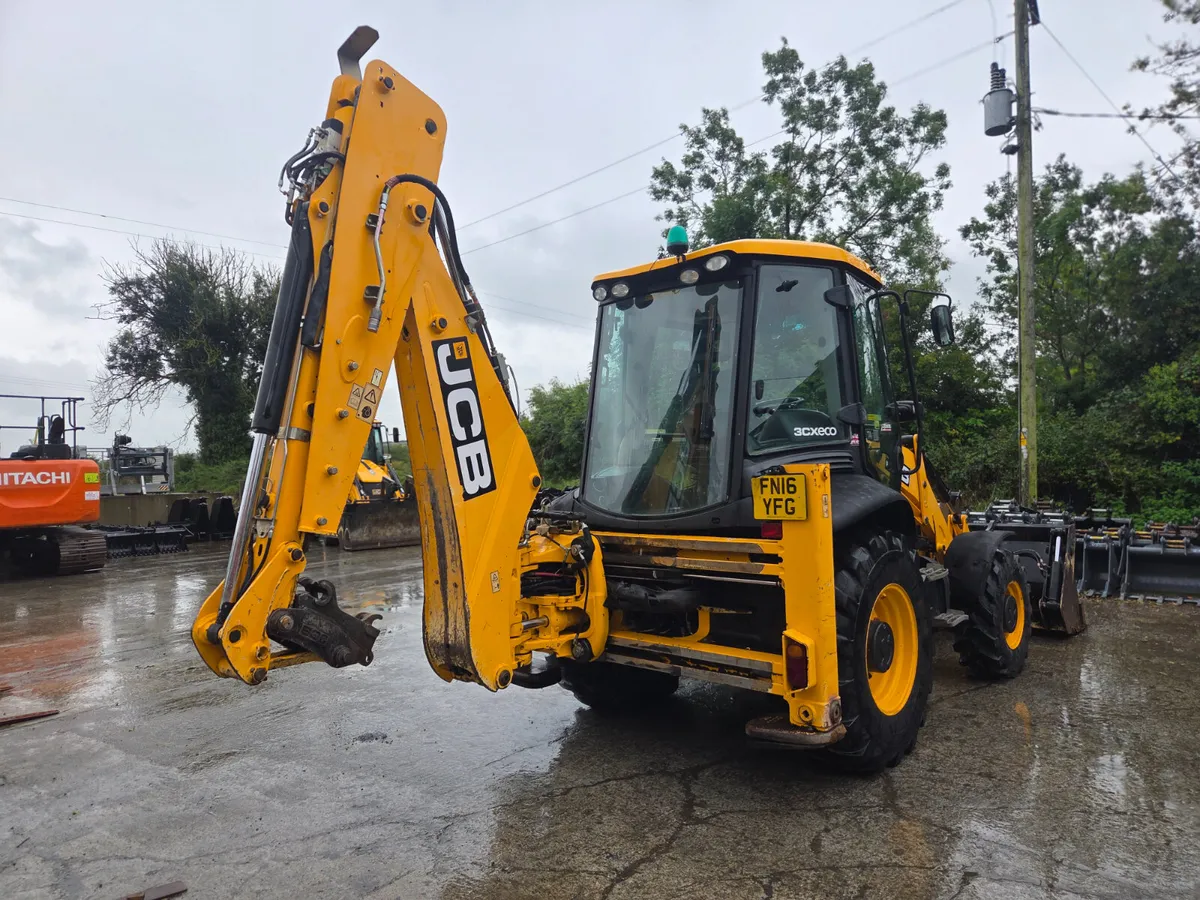 JCB  3CX  SERVO  (2016) - Image 2