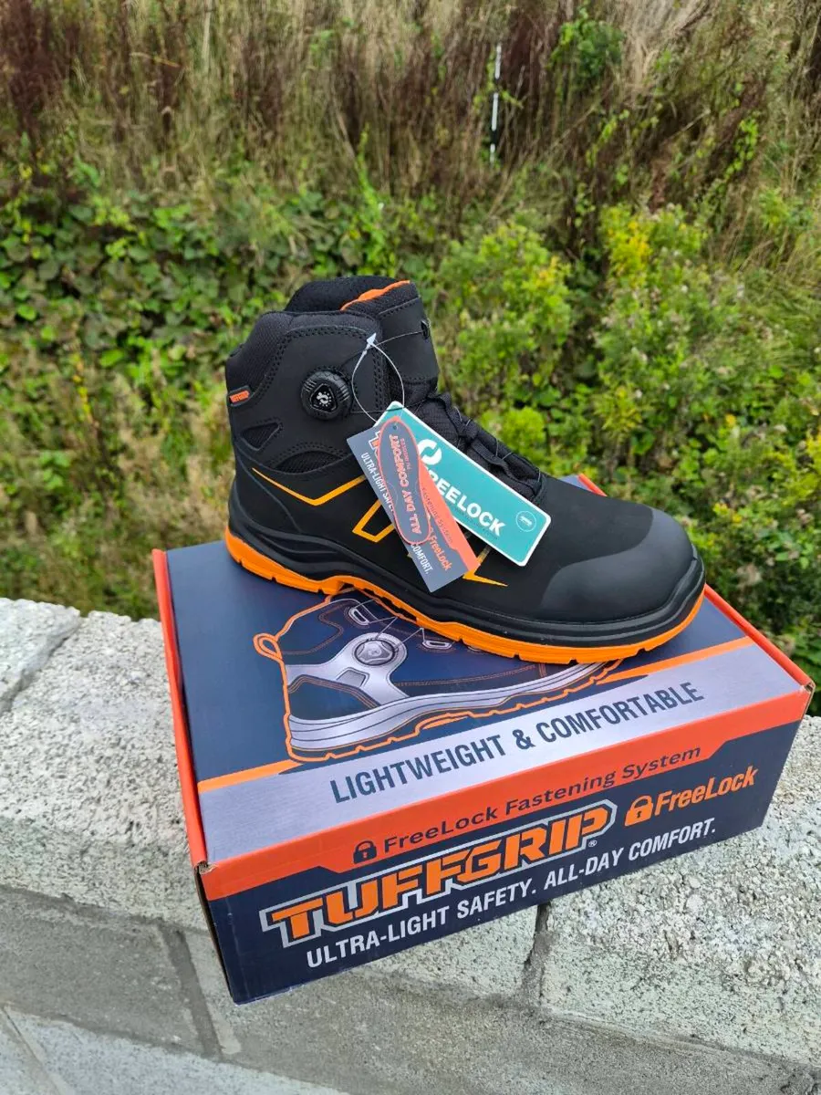 ULTRA-LIHHT safety boots all day comfort - Image 1