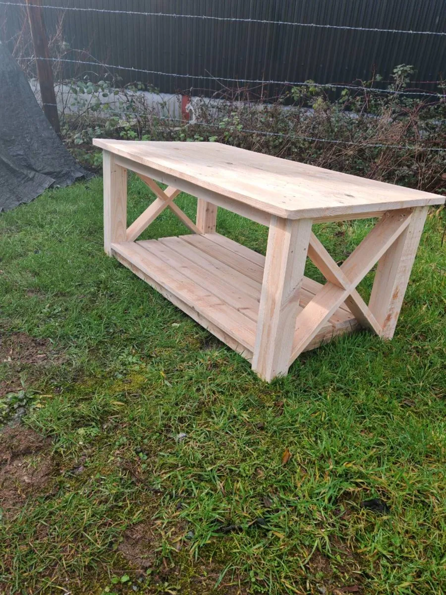 Rustic coffee table - Image 4