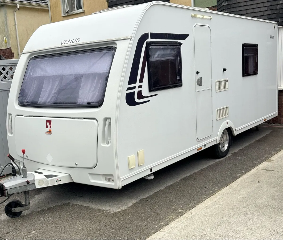 2014 Lunar Venus Caravan - Image 1