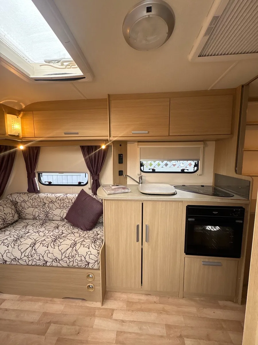 2014 Lunar Venus Caravan - Image 4