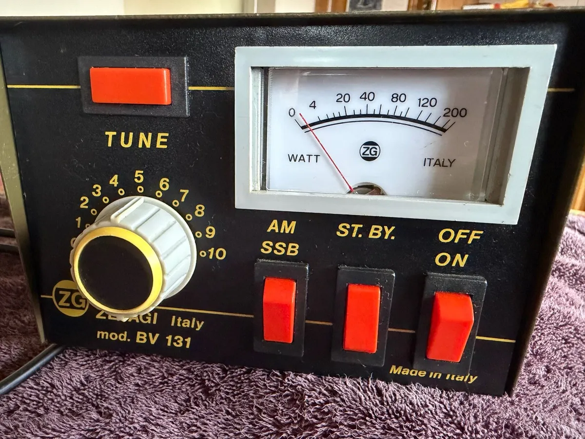 Cb radio zetagi bv131 amp like new - Image 1