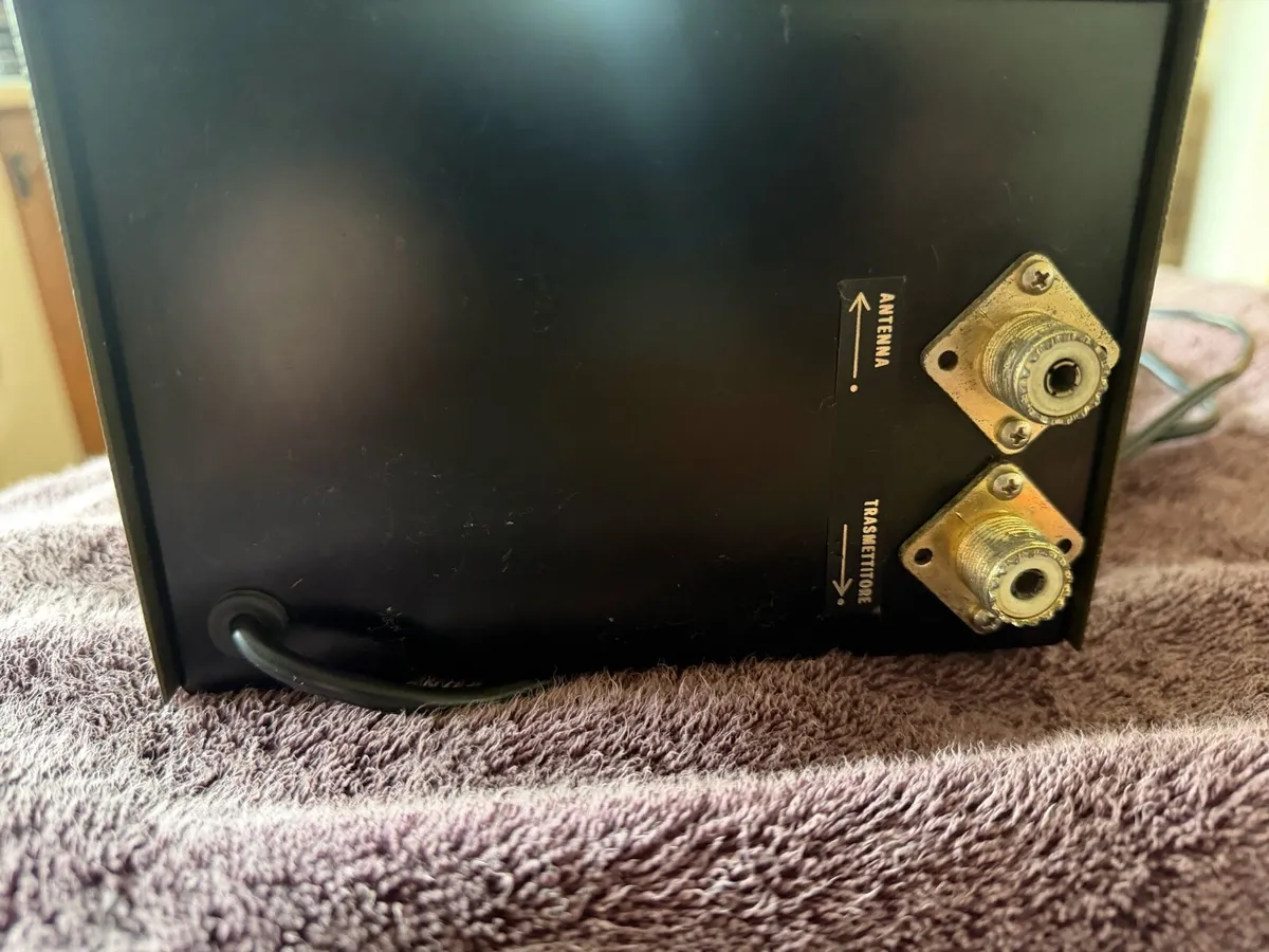 Cb radio zetagi bv131 amp like new - Image 3