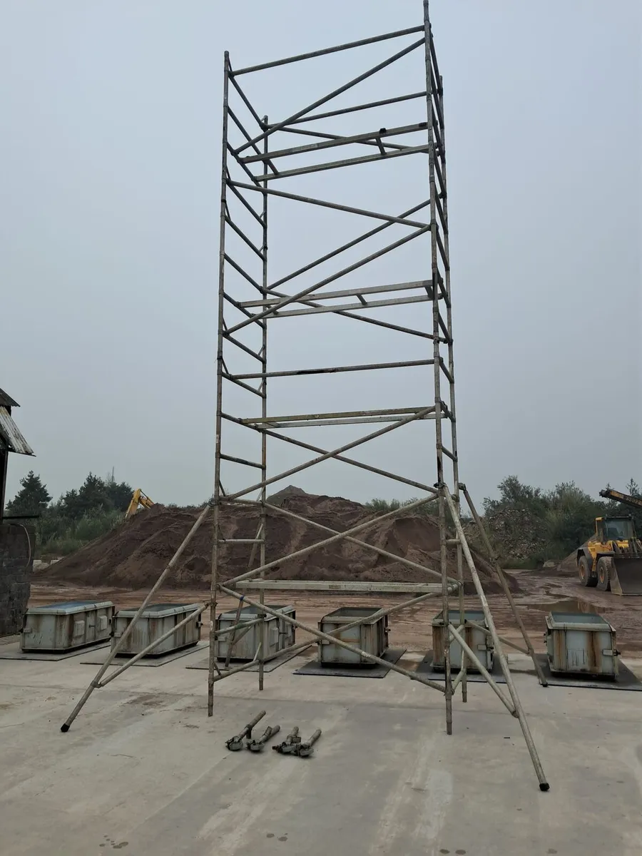 Aluminium Scaffolding Tower 8.2m double width - Image 2