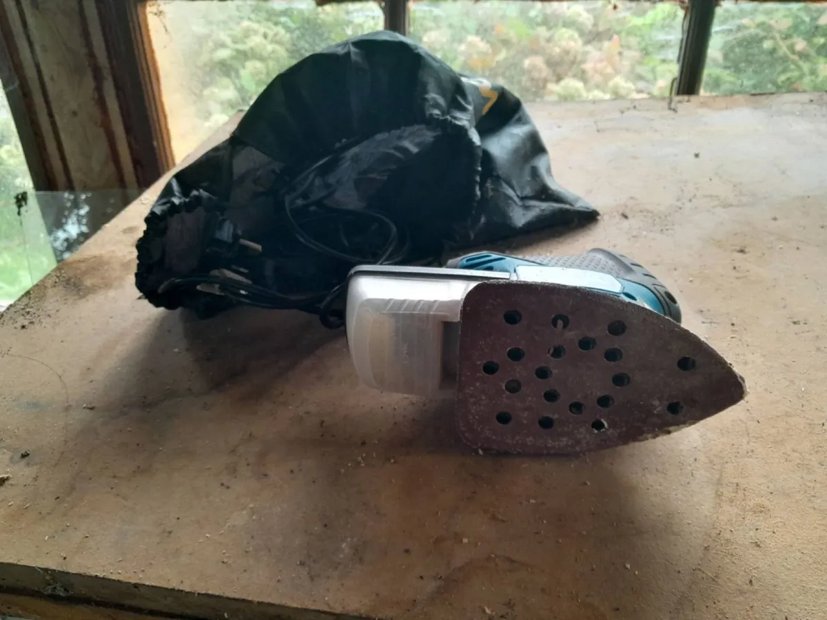 Electric Detail Sander - Image 2