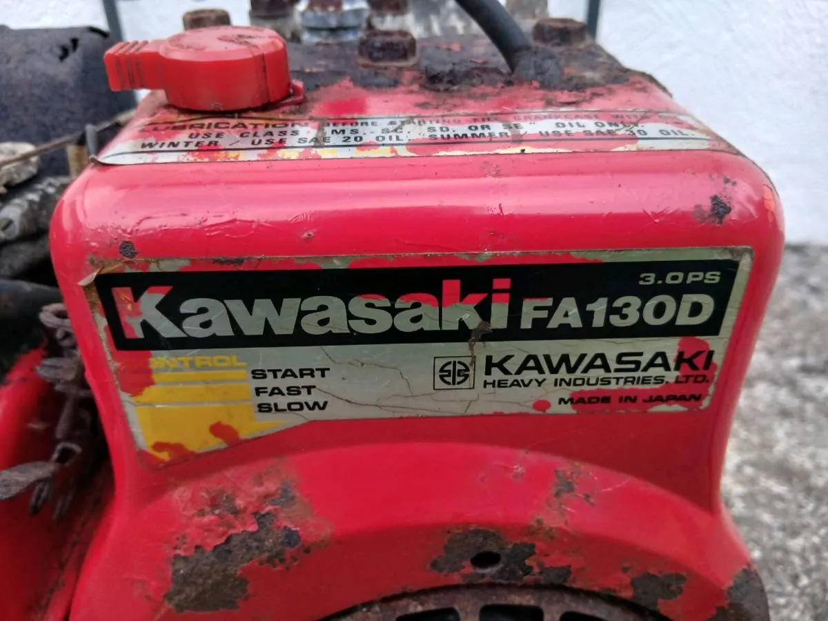 Kawasaki Petrol Water Pump - Image 2