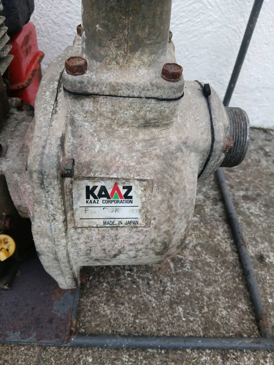 Kawasaki Petrol Water Pump - Image 3