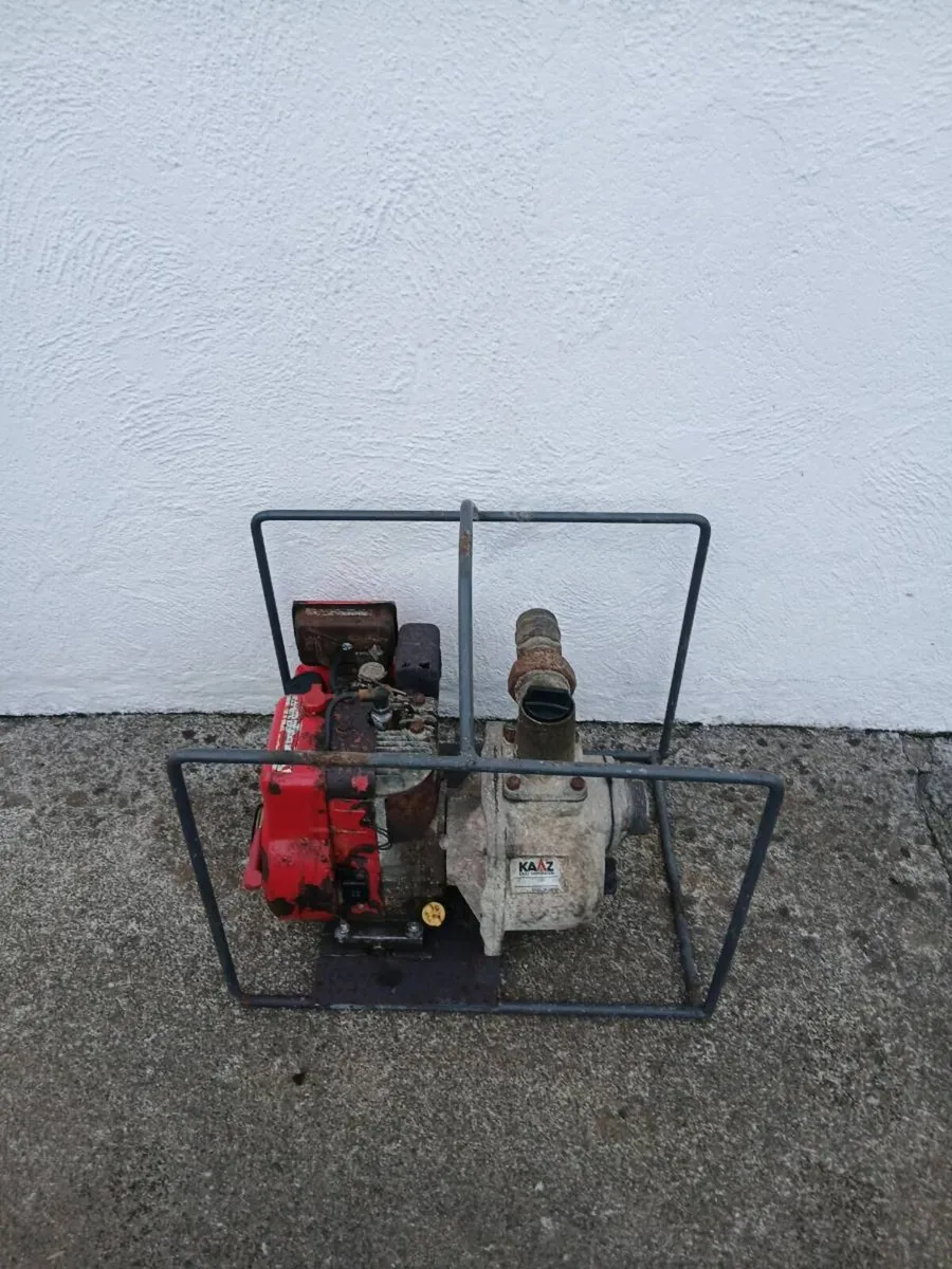 Kawasaki Petrol Water Pump - Image 4