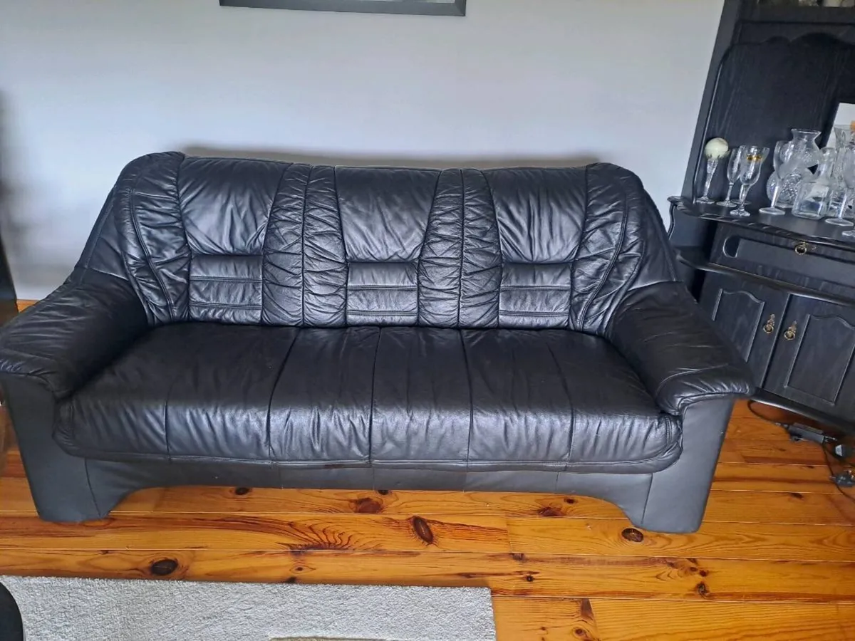 Couch - Image 1