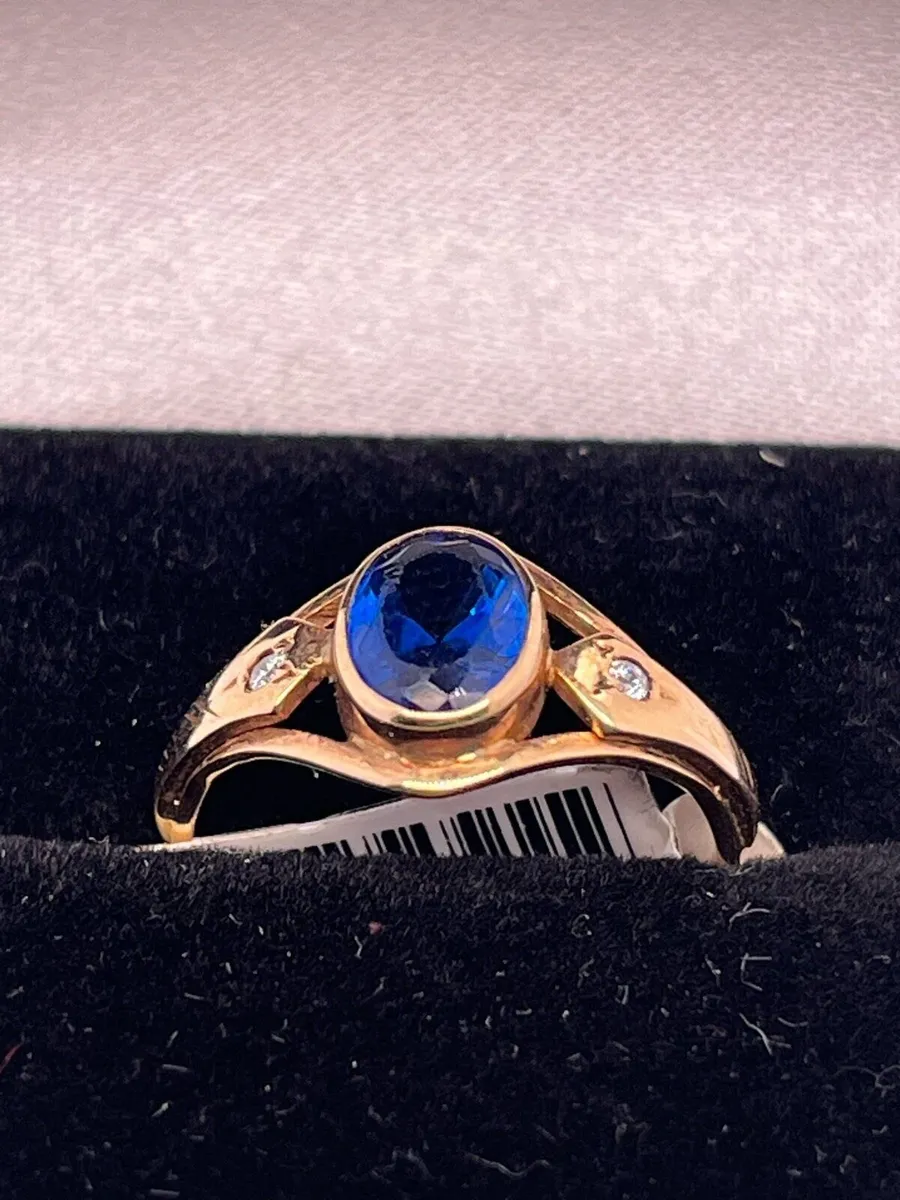 14k gold blue stone cz ring. - Image 2
