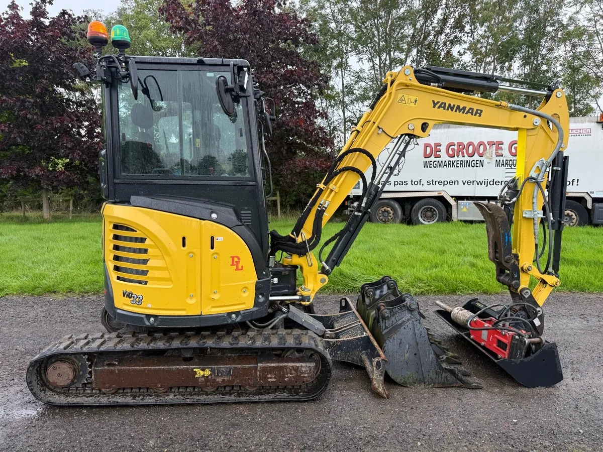 2021 Yanmar 3.3 Ton Mini Digger - Image 2