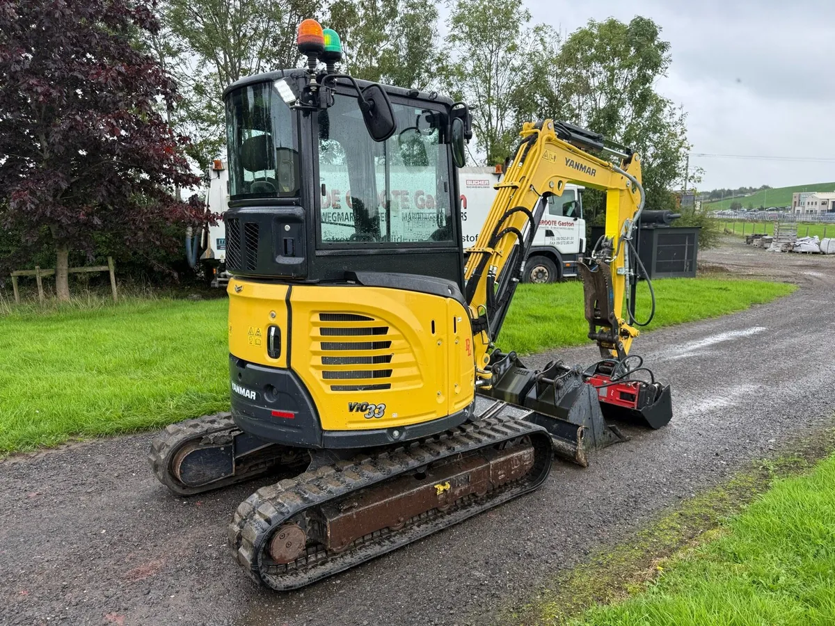 2021 Yanmar 3.3 Ton Mini Digger - Image 3