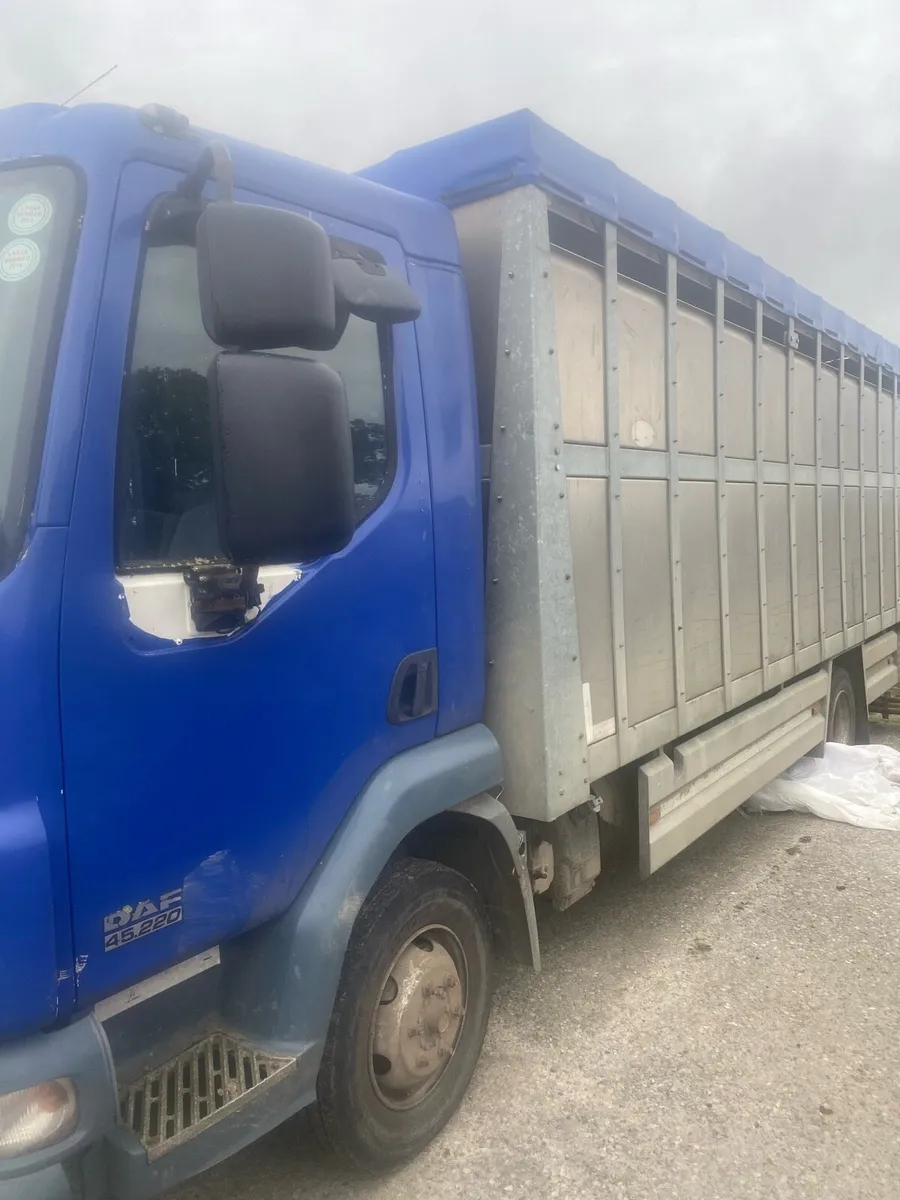 Cattle truck - Image 2