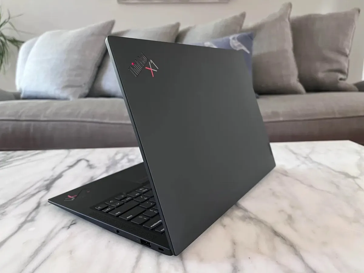 32 GB Top Spec Lenovo X1 Carbon - Image 2