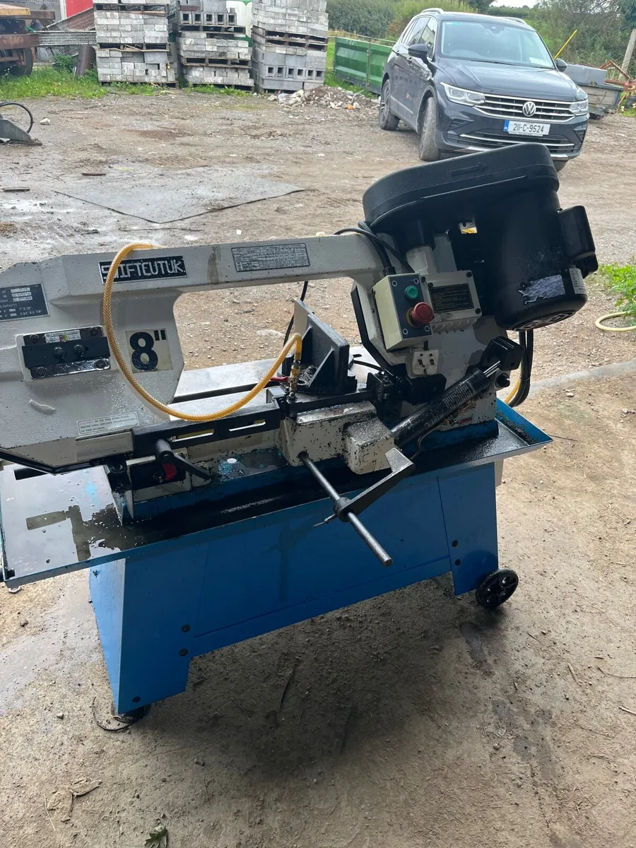 Metal Cutting Bandsaw - Image 1