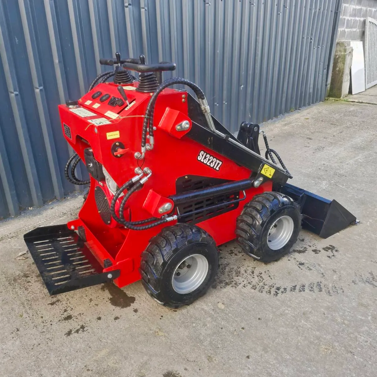 Skid steer loaders - Image 3