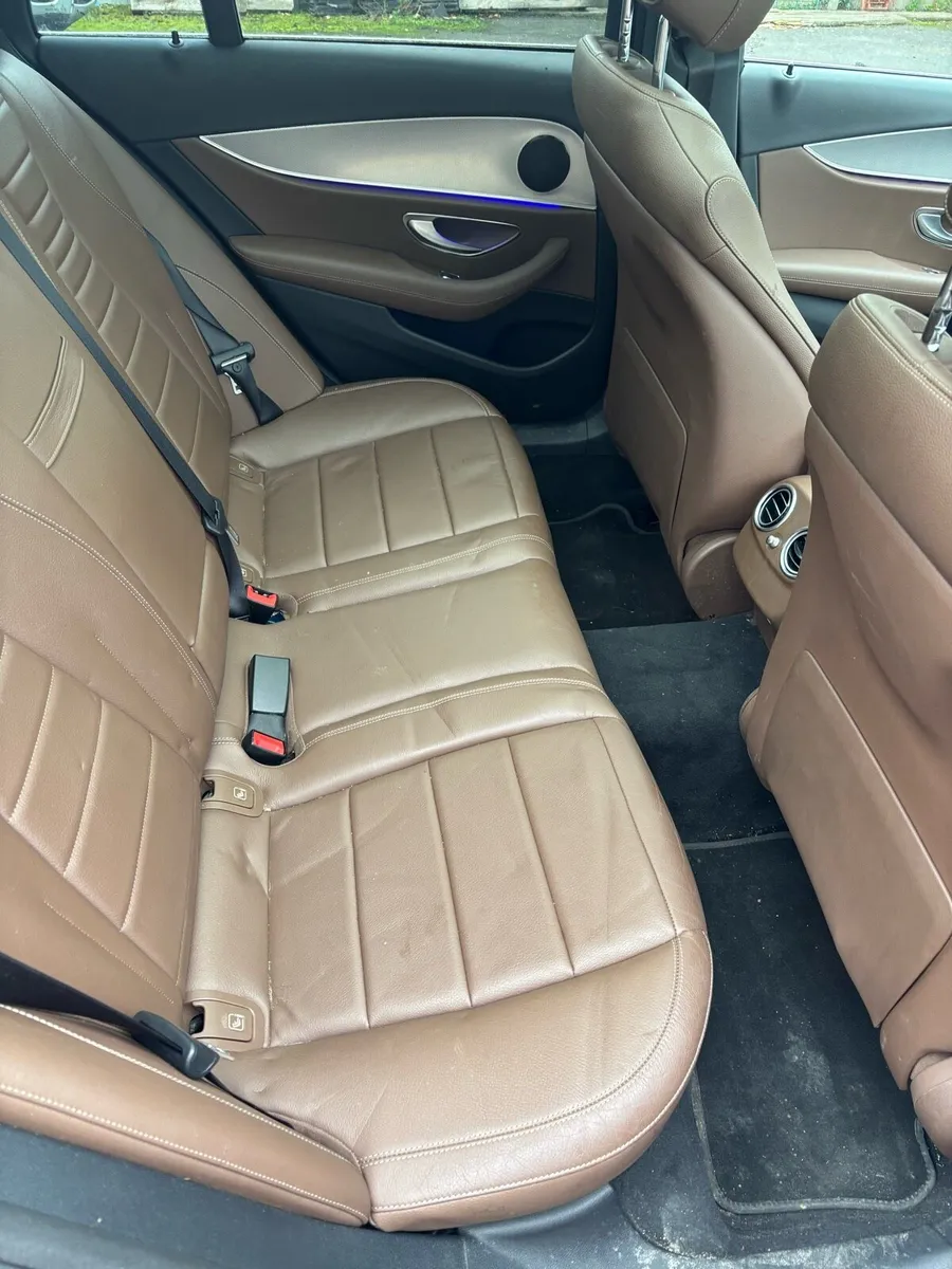 Mercedes E220D - Image 4