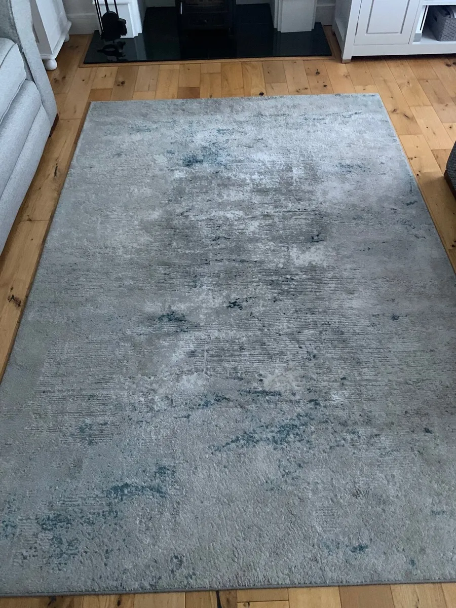 Rug - Image 1