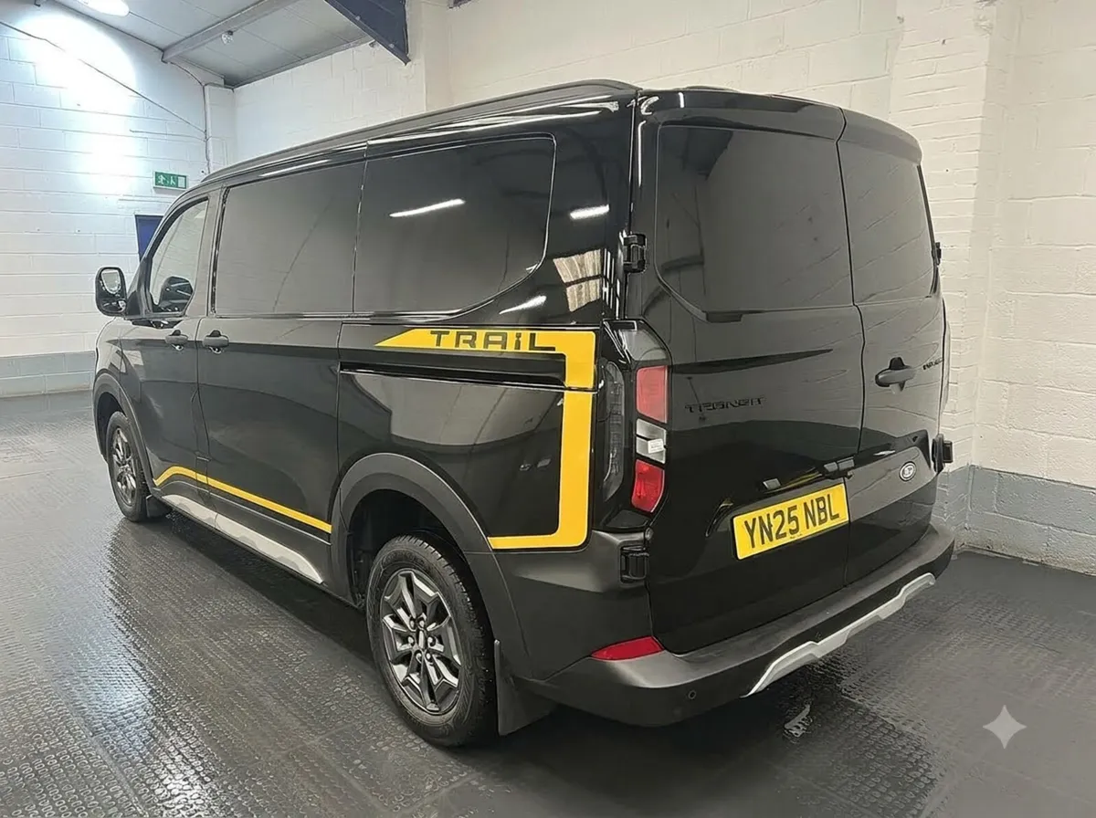 2025 Ford Transit Custom Panel Van - Image 4