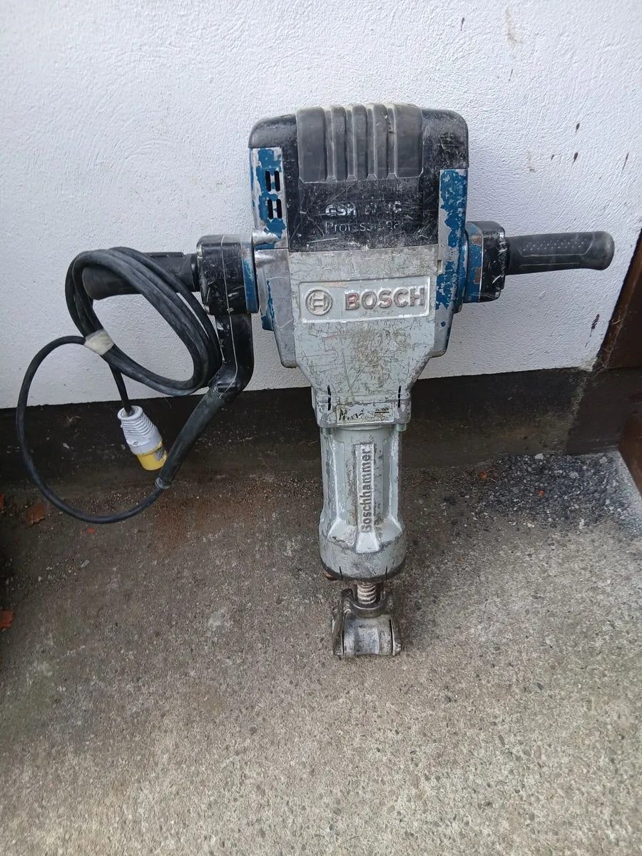 Bosch Demolition Hammer - Image 3