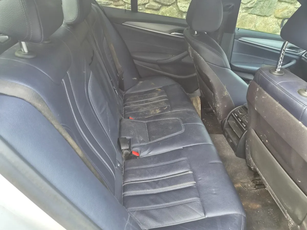 car - Image 3