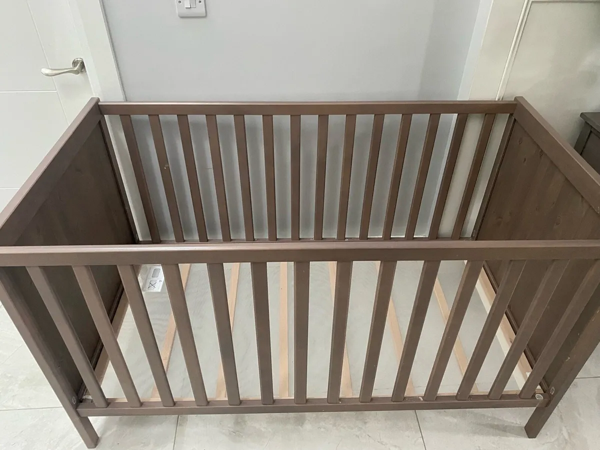 Baby bedroom Furniture - Image 4
