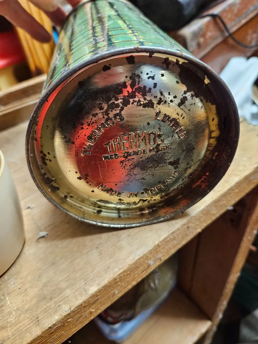 Vintage Retro Thermos - Image 4