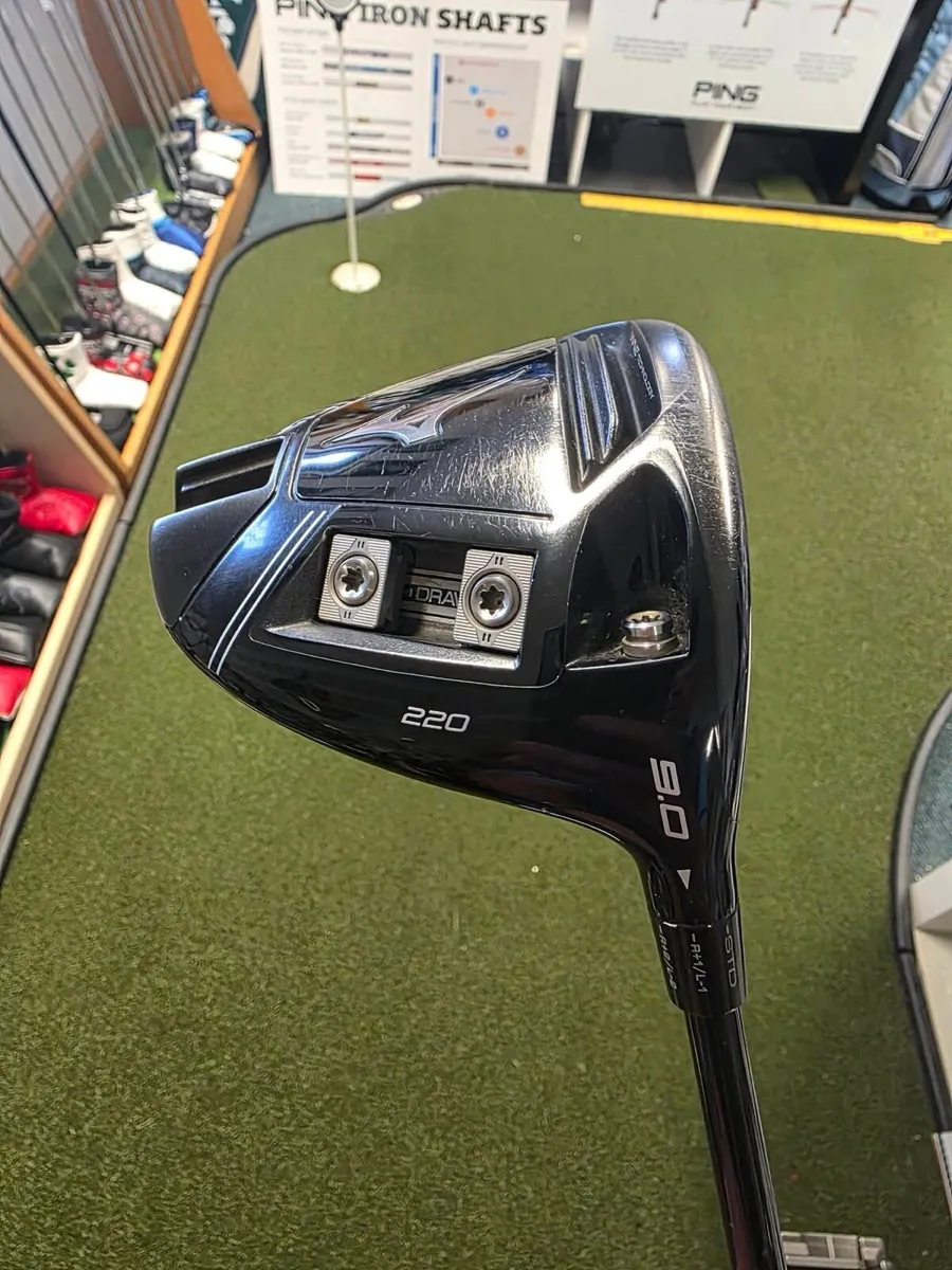 Mizuno STG 220 Driver - Image 2