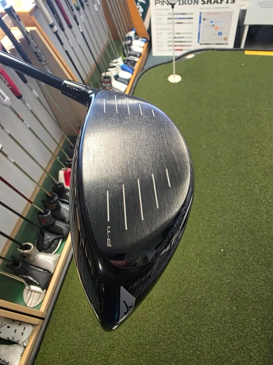 Mizuno STG 220 Driver - Image 4
