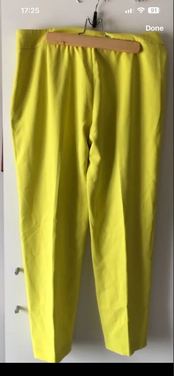 Ladies French connection trousers size 12 €5 - Image 2