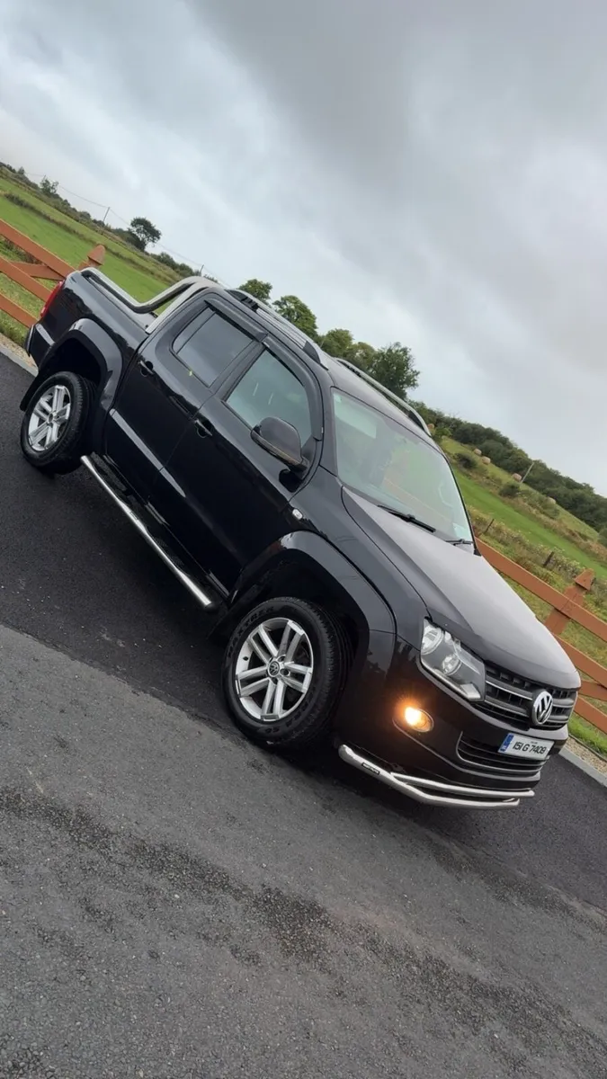 2015 Volkswagen Amarok - Image 1