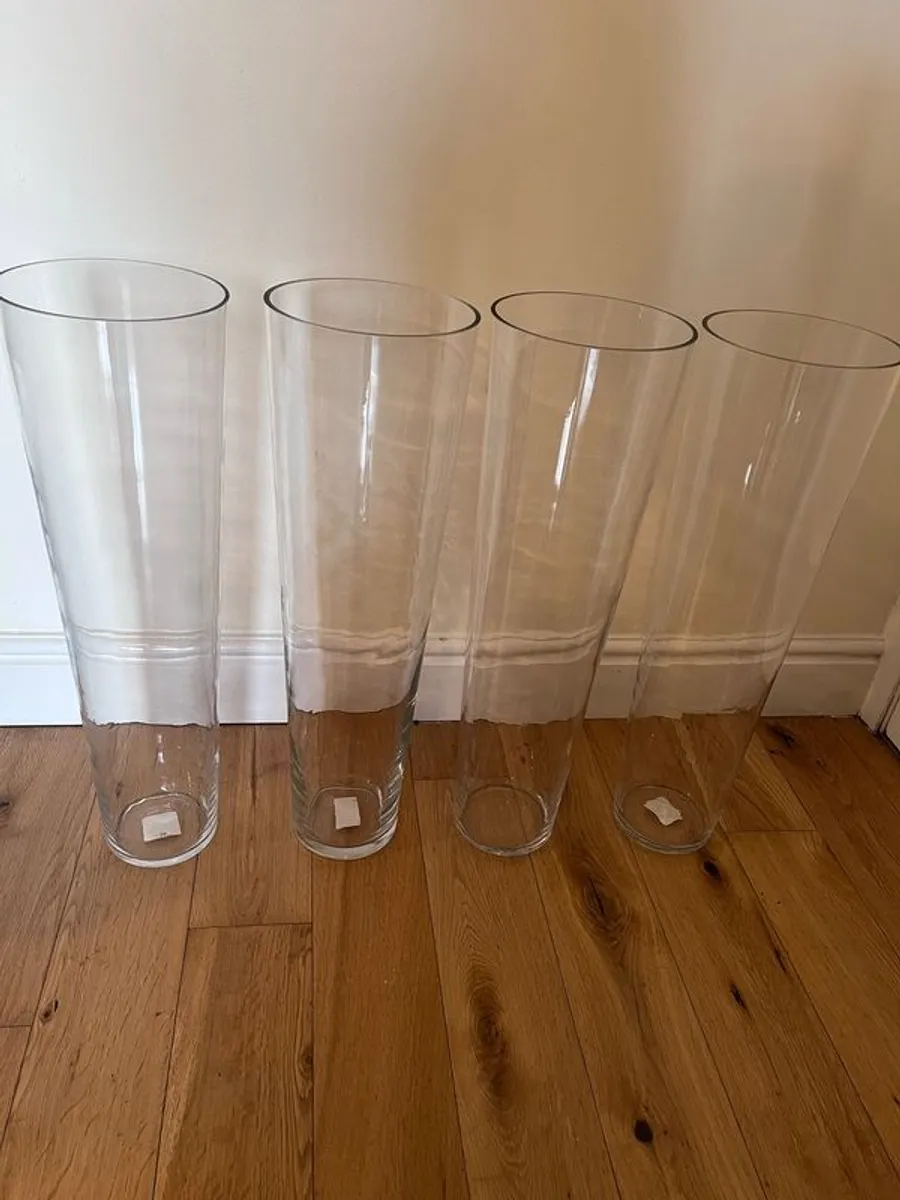Glass Vases x 4 - Image 1