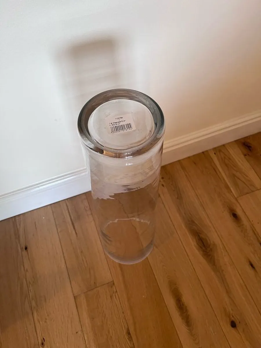 Glass Vases x 4 - Image 4